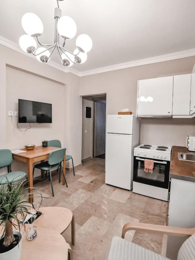 Tip Top Apartment Chalkís Buitenkant foto