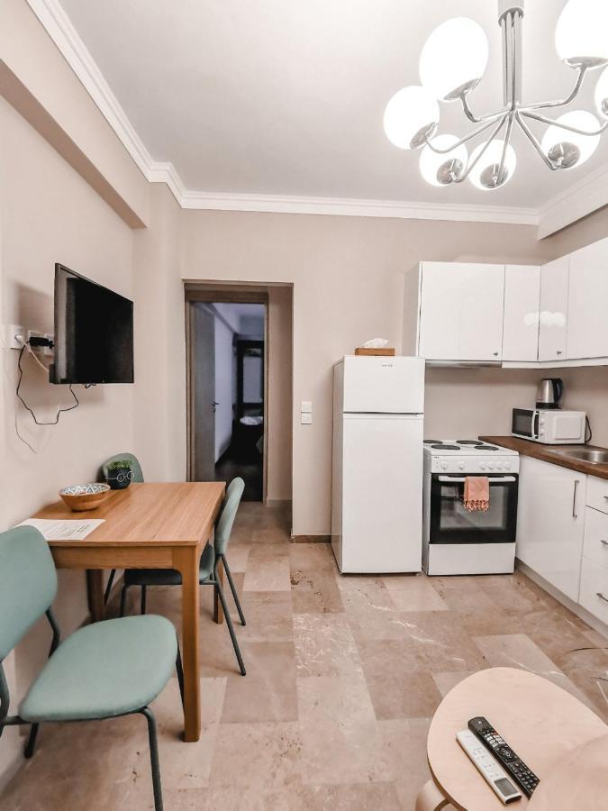 Tip Top Apartment Chalkís Buitenkant foto